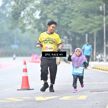 Runner Photo 7039919
