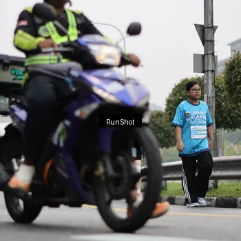 Runner Photo 7039958