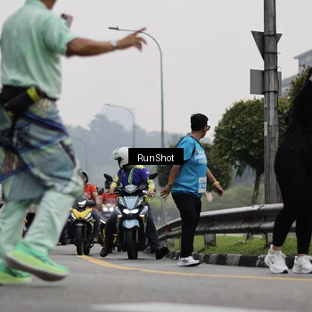 Runner Photo 7039961