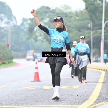 Runner Photo 7039970
