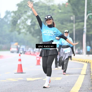 Runner Photo 7039972