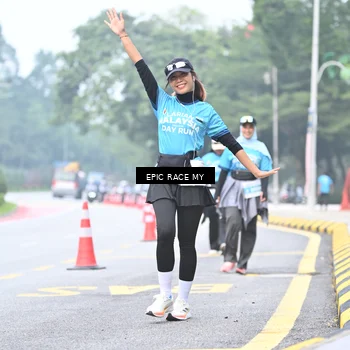 Runner Photo 7039973