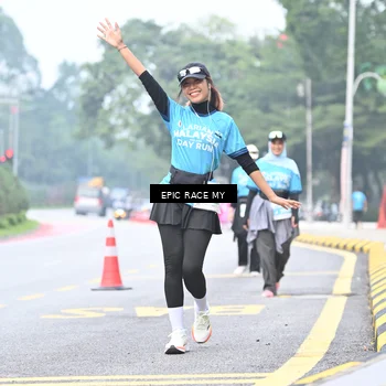 Runner Photo 7039974