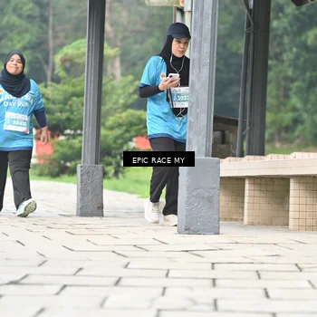 Runner Photo 7040010