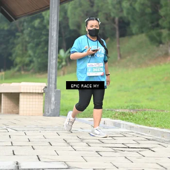 Runner Photo 7040086