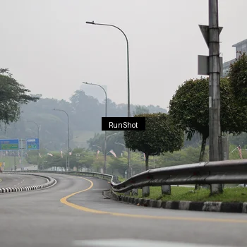 Runner Photo 7040091