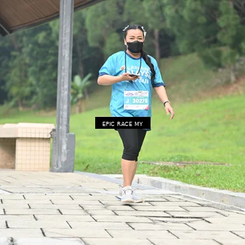 Runner Photo 7040093