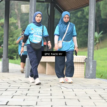 Runner Photo 7040094