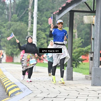 Runner Photo 7040121