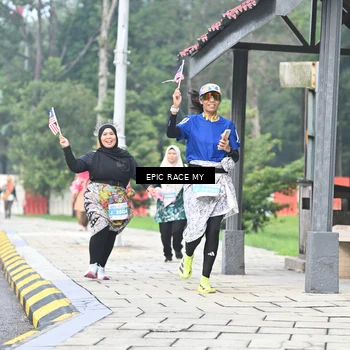 Runner Photo 7040122