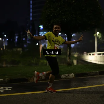 Runner Photo 7040139