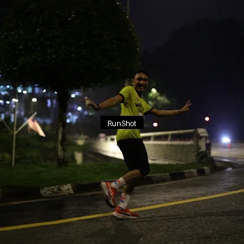 Runner Photo 7040169