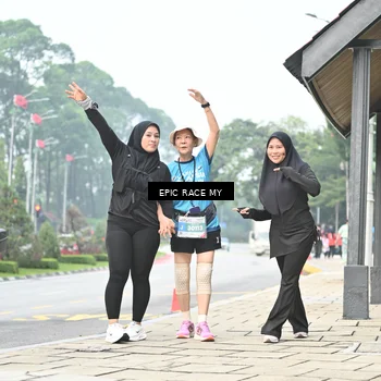 Runner Photo 7040195