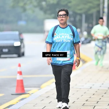 Runner Photo 7040205