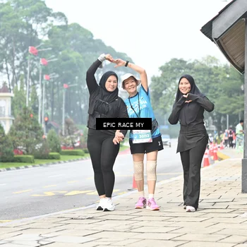 Runner Photo 7040208