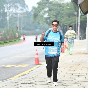 Runner Photo 7040212