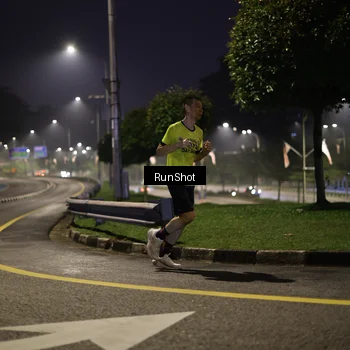 Runner Photo 7040221