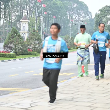 Runner Photo 7040224