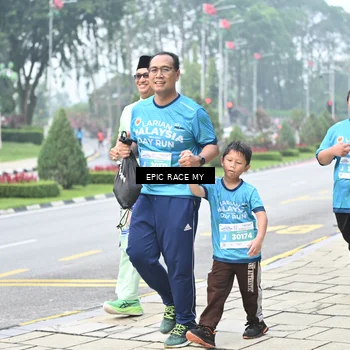 Runner Photo 7040232