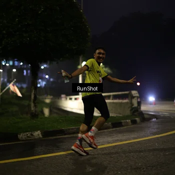 Runner Photo 7040239