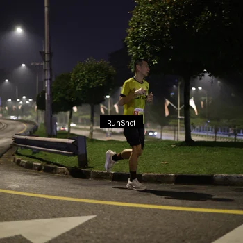 Runner Photo 7040244