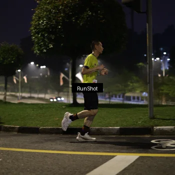 Runner Photo 7040265