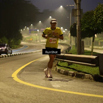 Runner Photo 7040290