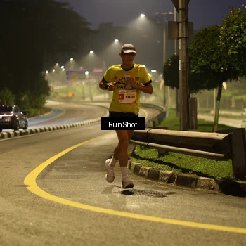 Runner Photo 7040293