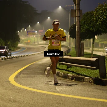 Runner Photo 7040297