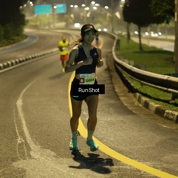 Runner Photo 7040307