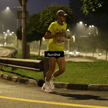 Runner Photo 7040311