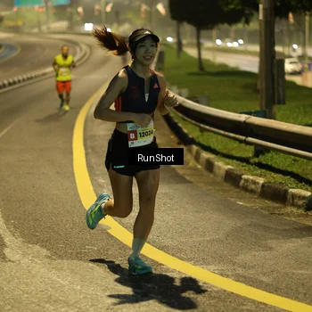 Runner Photo 7040313