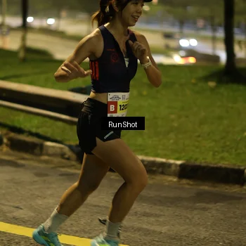 Runner Photo 7040318