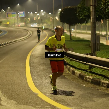 Runner Photo 7040332