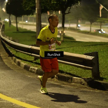 Runner Photo 7040334