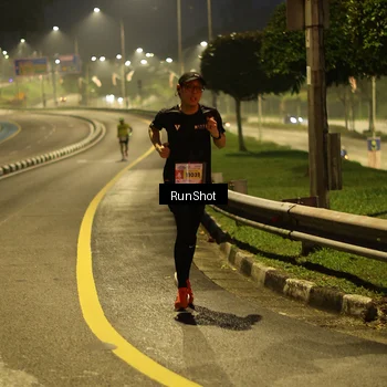 Runner Photo 7040347