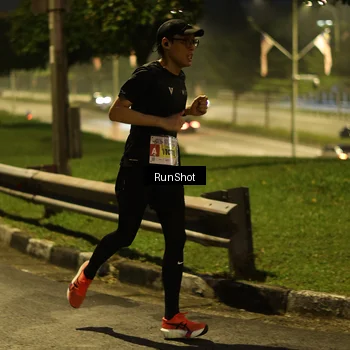 Runner Photo 7040355