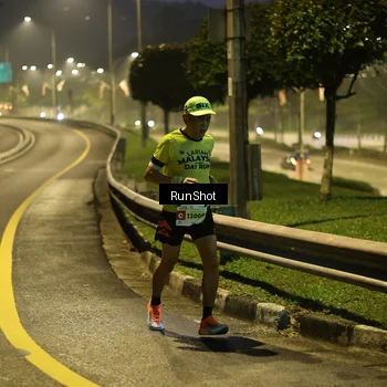 Runner Photo 7040367