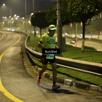 Runner Photo 7040368