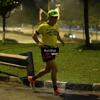 Runner Photo 7040373