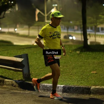 Runner Photo 7040374