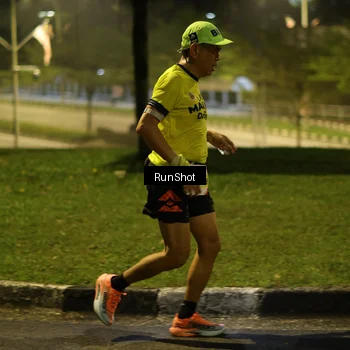 Runner Photo 7040384