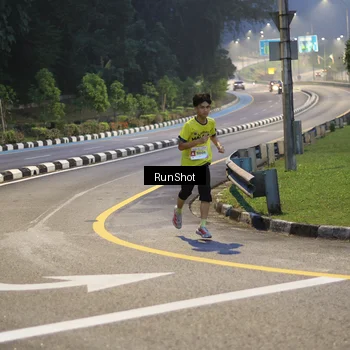 Runner Photo 7040385
