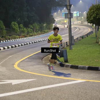 Runner Photo 7040401