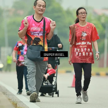 Runner Photo 7040413
