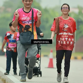 Runner Photo 7040419