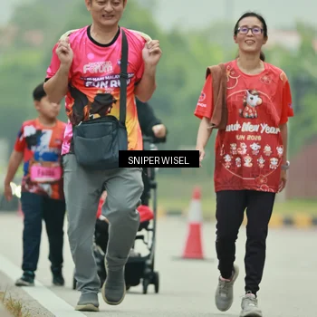 Runner Photo 7040421