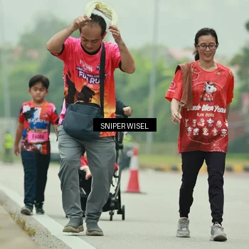 Runner Photo 7040424