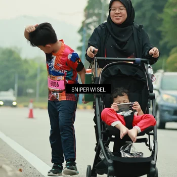 Runner Photo 7040453