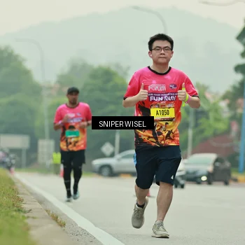 Runner Photo 7040458